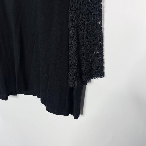 Roz & Ali Medium M Black Cold Shoulder Knit Top Round Neck 3/4 Lace Sleeves - Picture 4 of 8